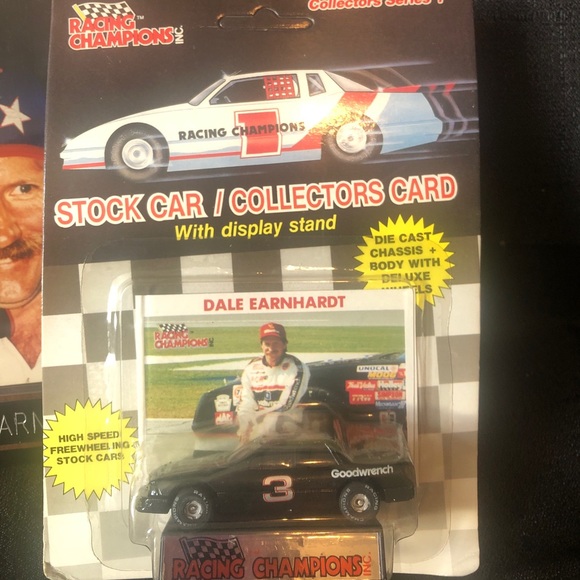 NASCAR Dale Earnhardt # 3 memorabilia plaque, die cast cars,  pins, keychain.. - Picture 9 of 10